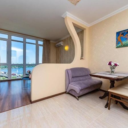 Apartments With Crazy Panoramic View Of The Dniepr Kiev Eksteriør bilde