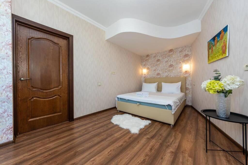 Apartments With Crazy Panoramic View Of The Dniepr Kiev Eksteriør bilde