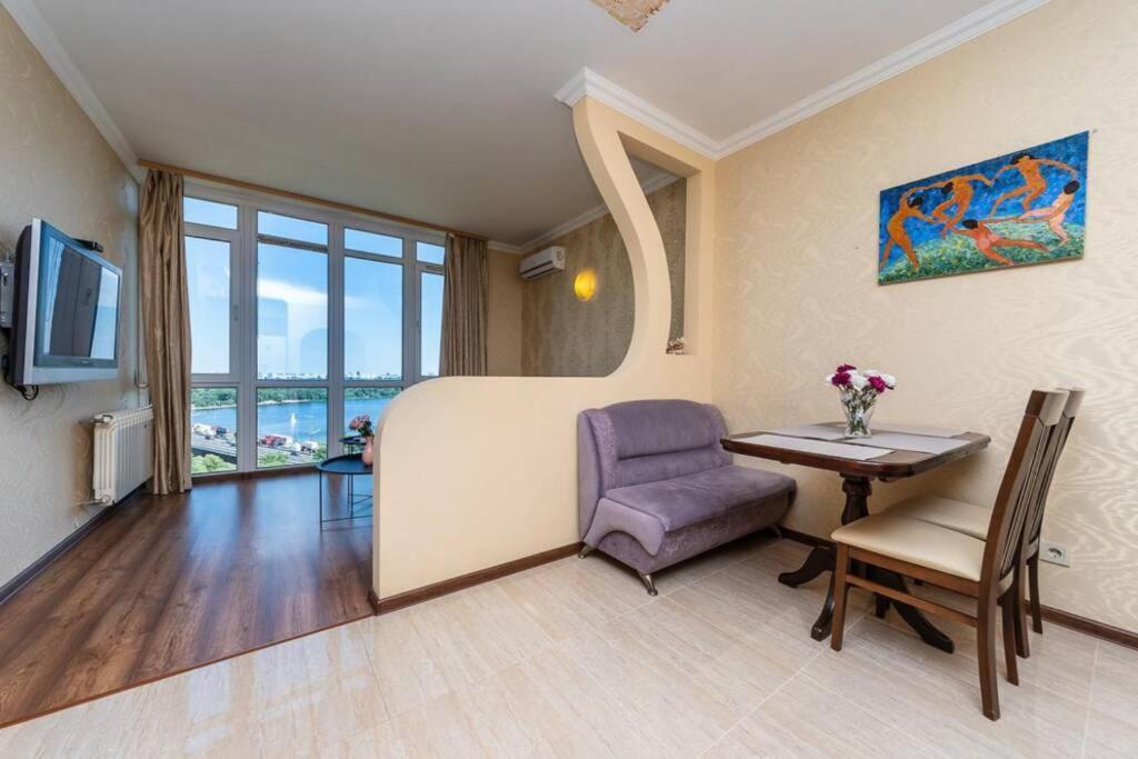 Apartments With Crazy Panoramic View Of The Dniepr Kiev Eksteriør bilde