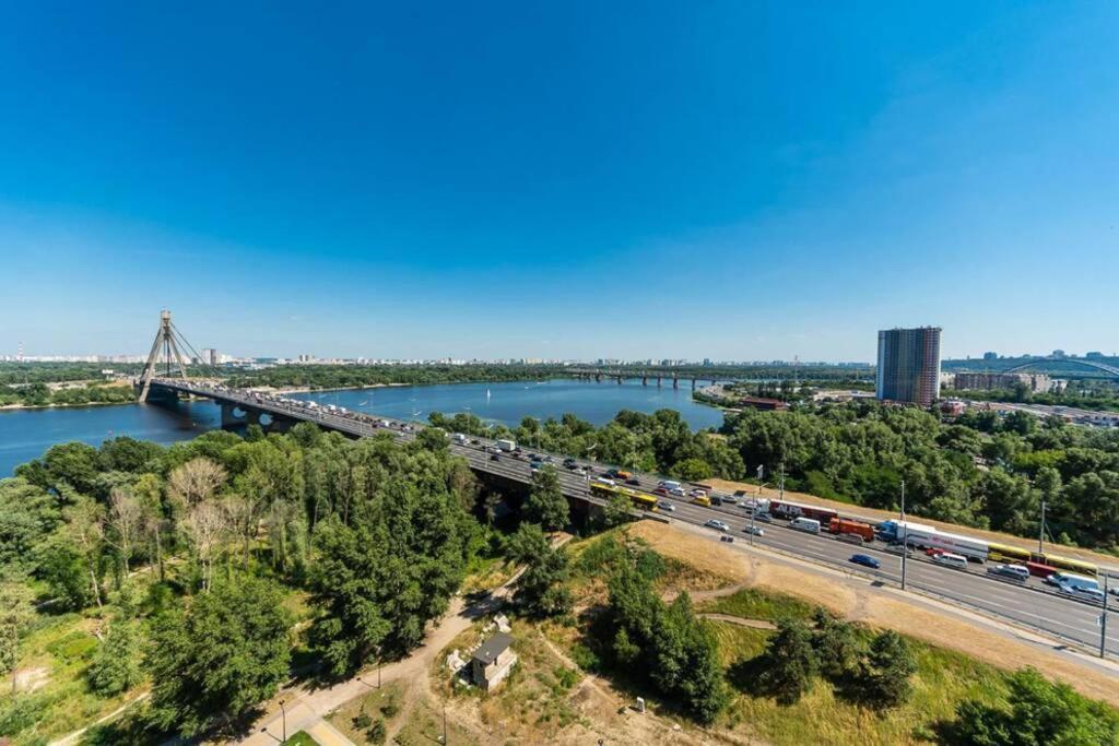 Apartments With Crazy Panoramic View Of The Dniepr Kiev Eksteriør bilde