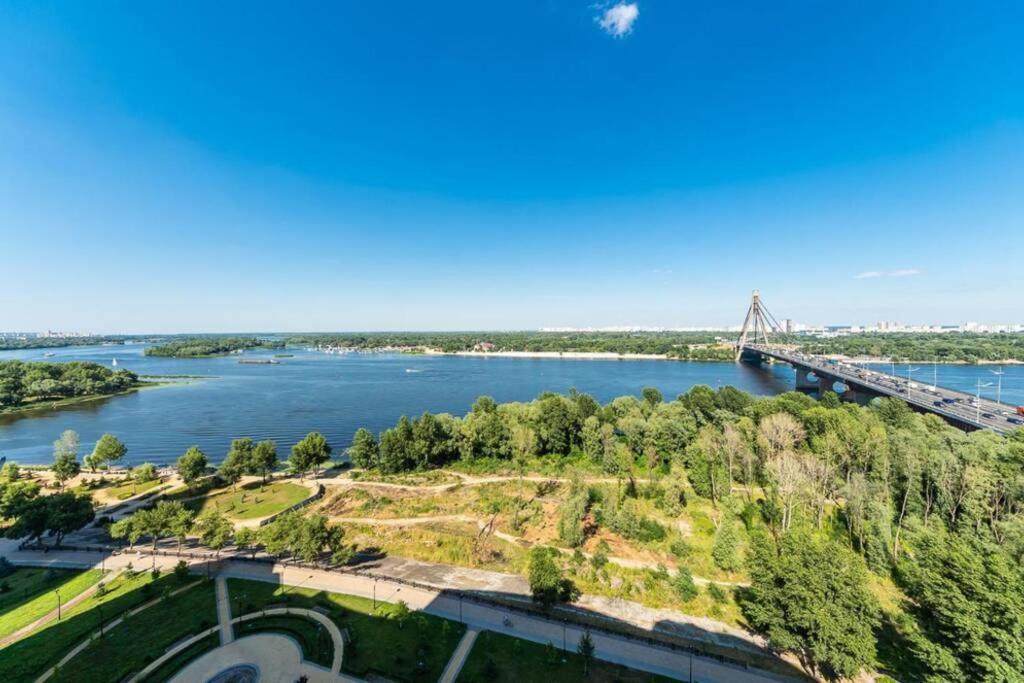 Apartments With Crazy Panoramic View Of The Dniepr Kiev Eksteriør bilde